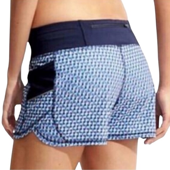 Athleta Ready Set Running Shorts Blue Tone Multi-Color Geo Design Size Small - Picture 2 of 13